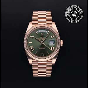 Rolex Day-Date i Rosaguld, 228235 - Bucherer