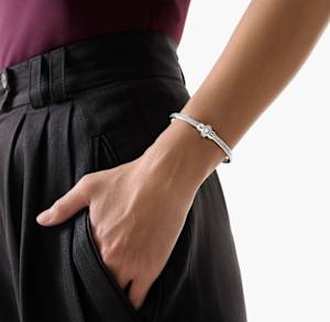 Possession 
, , hi-res