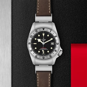 Black Bay P01
, 