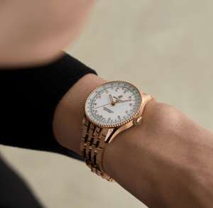 Breitling Navitimer in Roségold, R17327211A1R1 - Bucherer