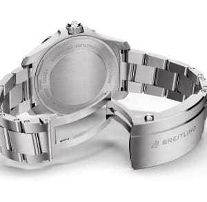 Avenger 44 GMT
,