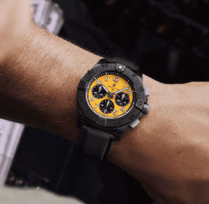 Avenger B01 Chronograph 44
,
