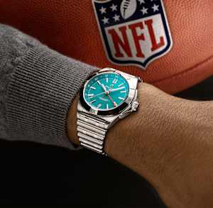 Breitling Chronomat in Steel, A32398B11L1A1 - Bucherer