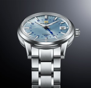 Elegance GMT
, 