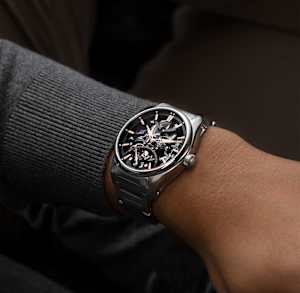 H. Moser & Cie. Pioneer in Steel, 3251-1200 - Bucherer