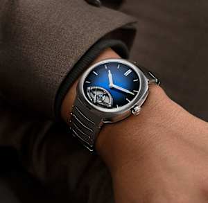 H. Moser & Cie. Streamliner in Steel, 6252-1200 - Bucherer