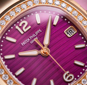 Patek Philippe Nautilus in Rose Gold, 7010/1R-013 - Bucherer