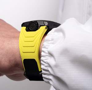 Urwerk UR-230 en Ceramique, UR-230 Black Star - Bucherer