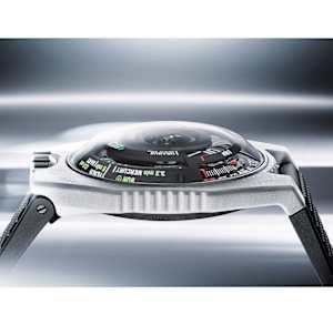 Urwerk UR-100V in Bicolor, UR-100V Lightspeed Ceramic - Bucherer