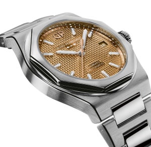 Laureato
,