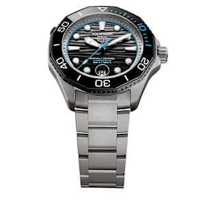 TAG Heuer Aquaracer in Titanium, WBP5182.BF0010 - Bucherer