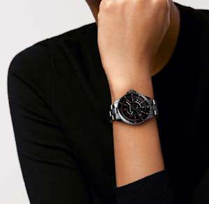 Chanel J12 in Ceramic, H10312 - Bucherer