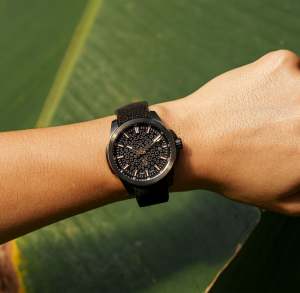 Norqain Independence en Acier, NB3008B03A/LEO303/320BRLP.18B - Bucherer