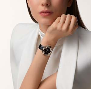 Cartier Panthere de Cartier in Yellow Gold, HPI01789 - Bucherer