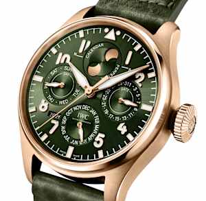 IWC Schaffhausen Pilot in Rose Gold, IW329602 - Bucherer
