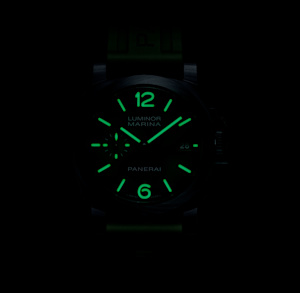 Panerai LUMINOR in Carbon, PAM01526 - Bucherer