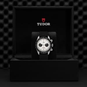 Black Bay Chrono
,