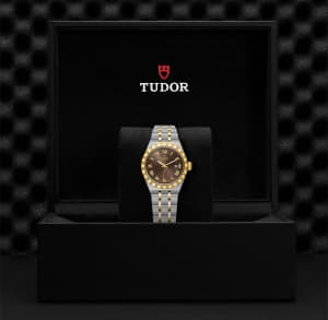 Royal Date 28
, 