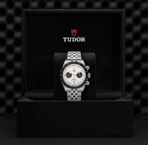 Black Bay Chrono
,