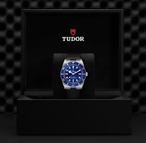 Tudor Black Bay in Steel, 79000B-rubber strap - Bucherer