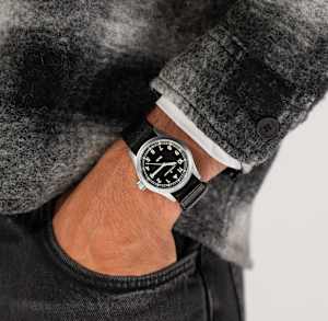 Hamilton Khaki in Steel, H69401430 - Bucherer