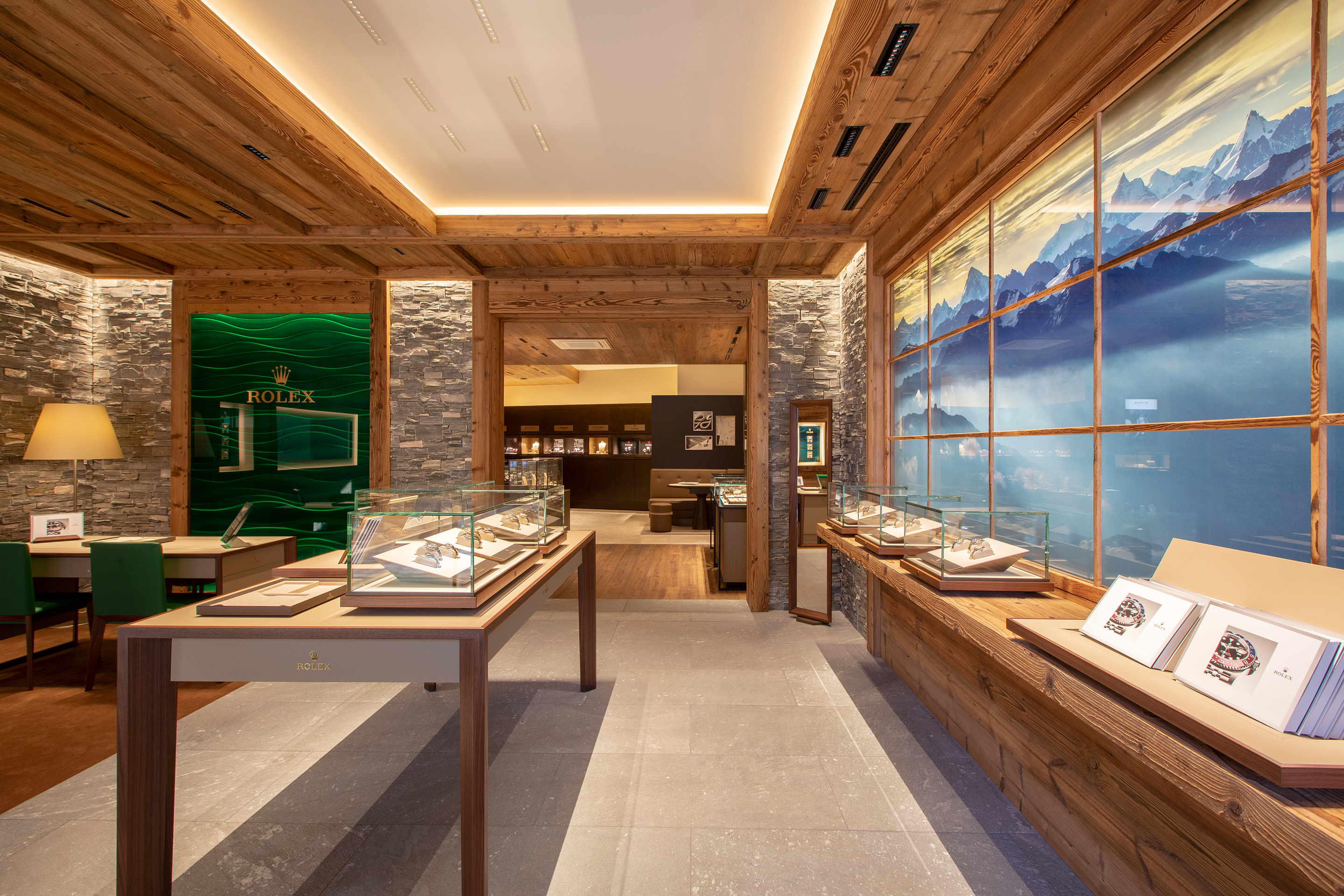 rolex-contact-crans-montana-rue-du-prado_portrait
