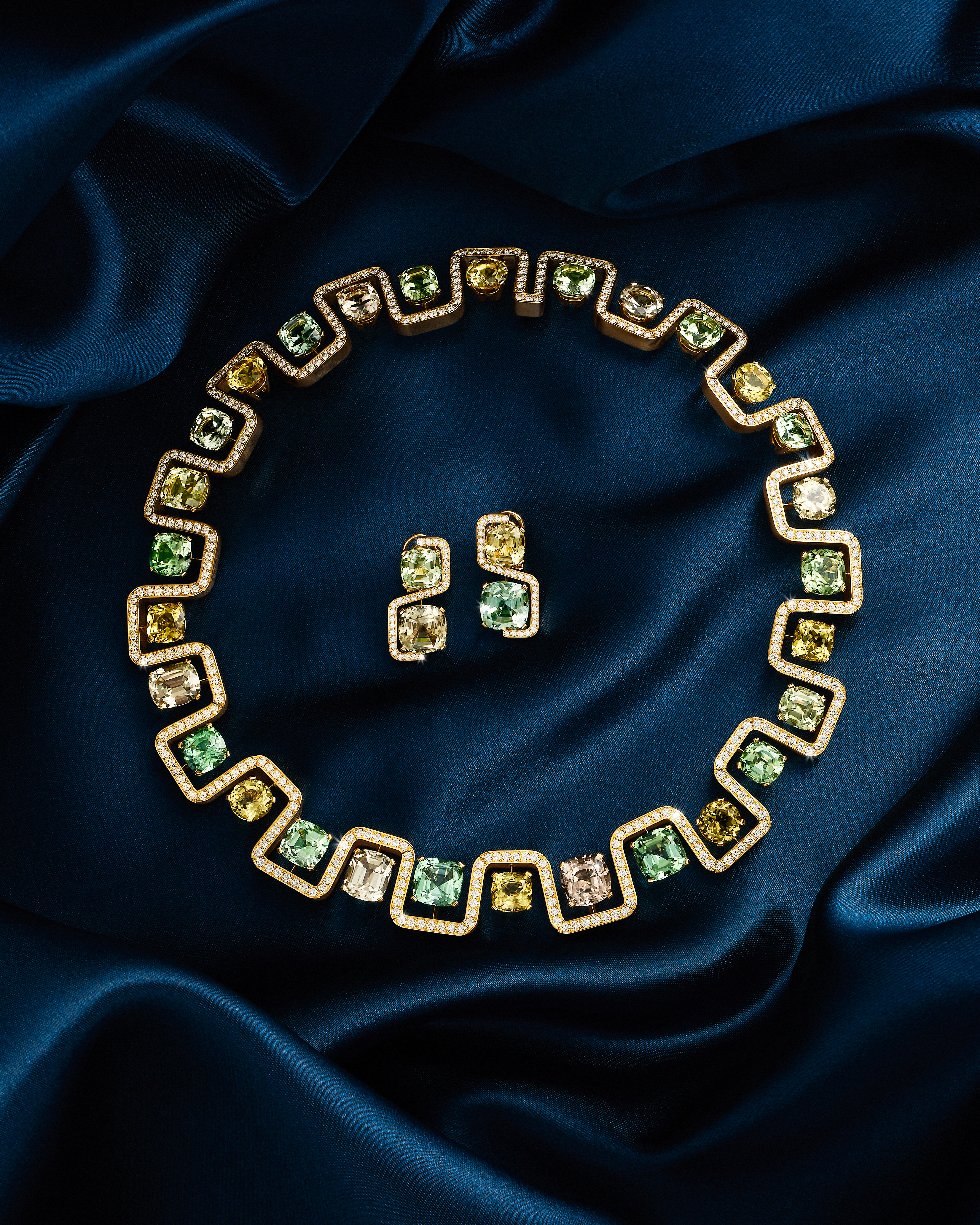 COLLIER-BFJ-0896-023-8_Set_4x5_sRGB