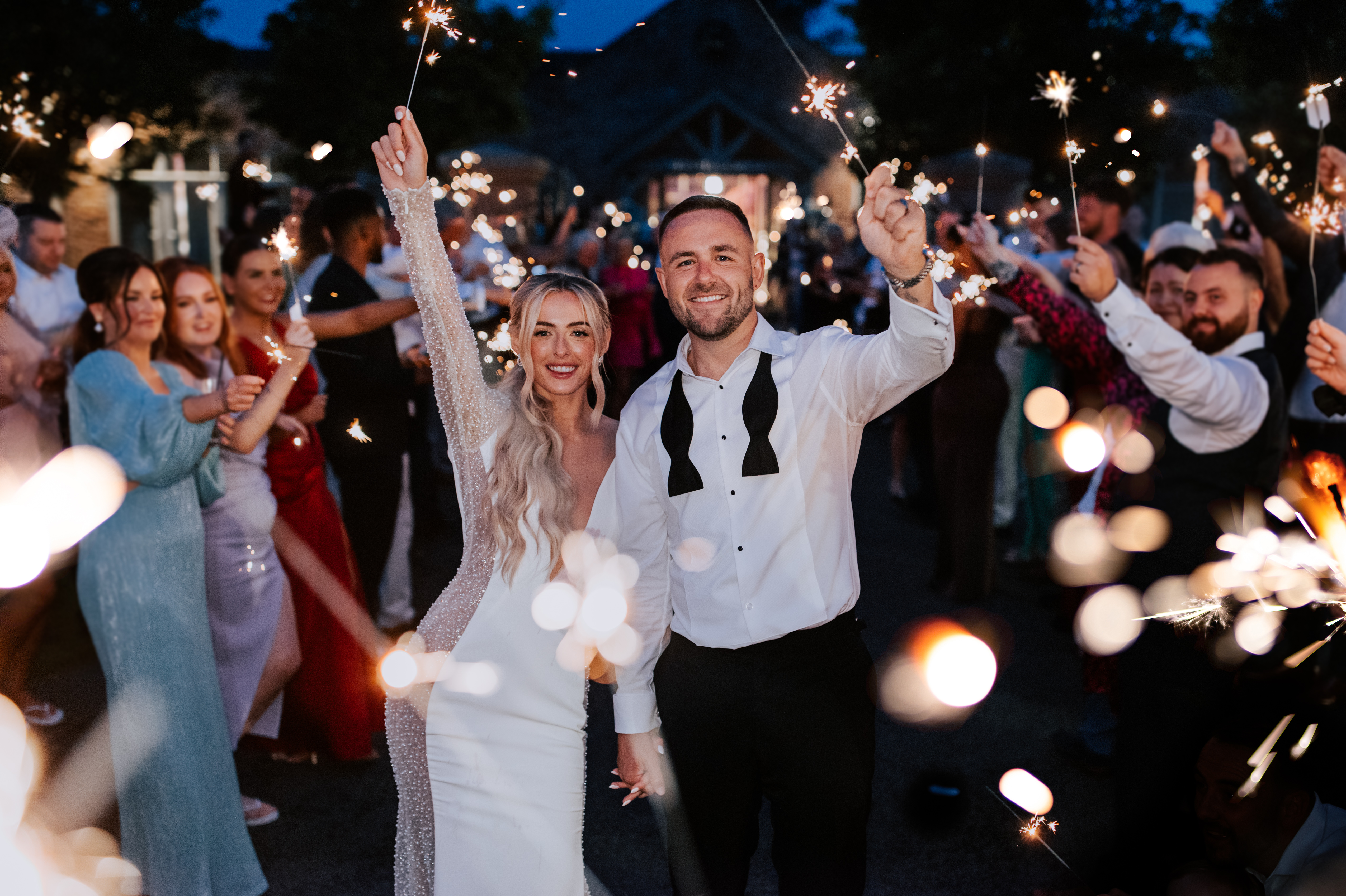 Chloe-Scott-wedding-240724-48_zzlaza
