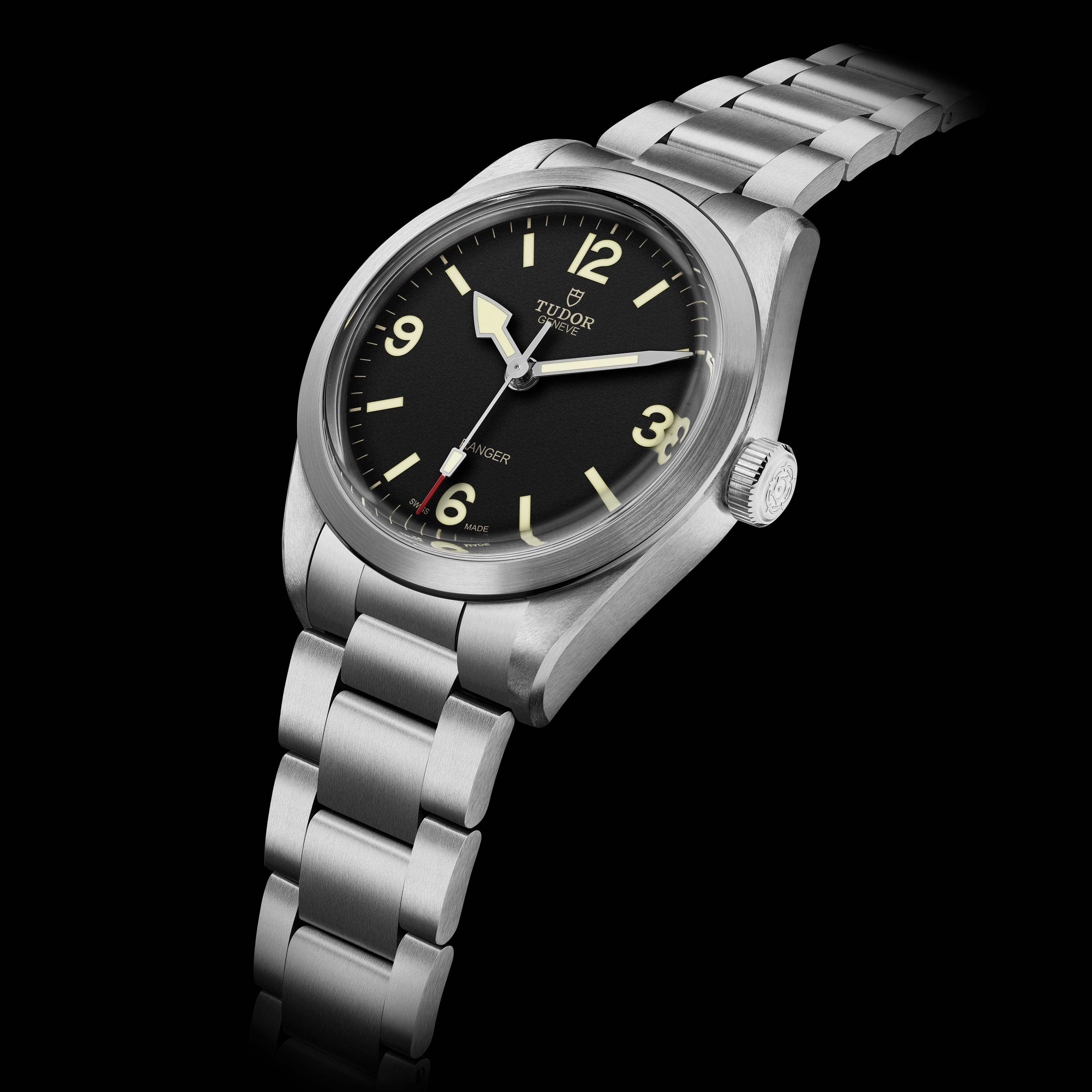 M79950-0001_black_95510_DET_RVB-black_r6j65z