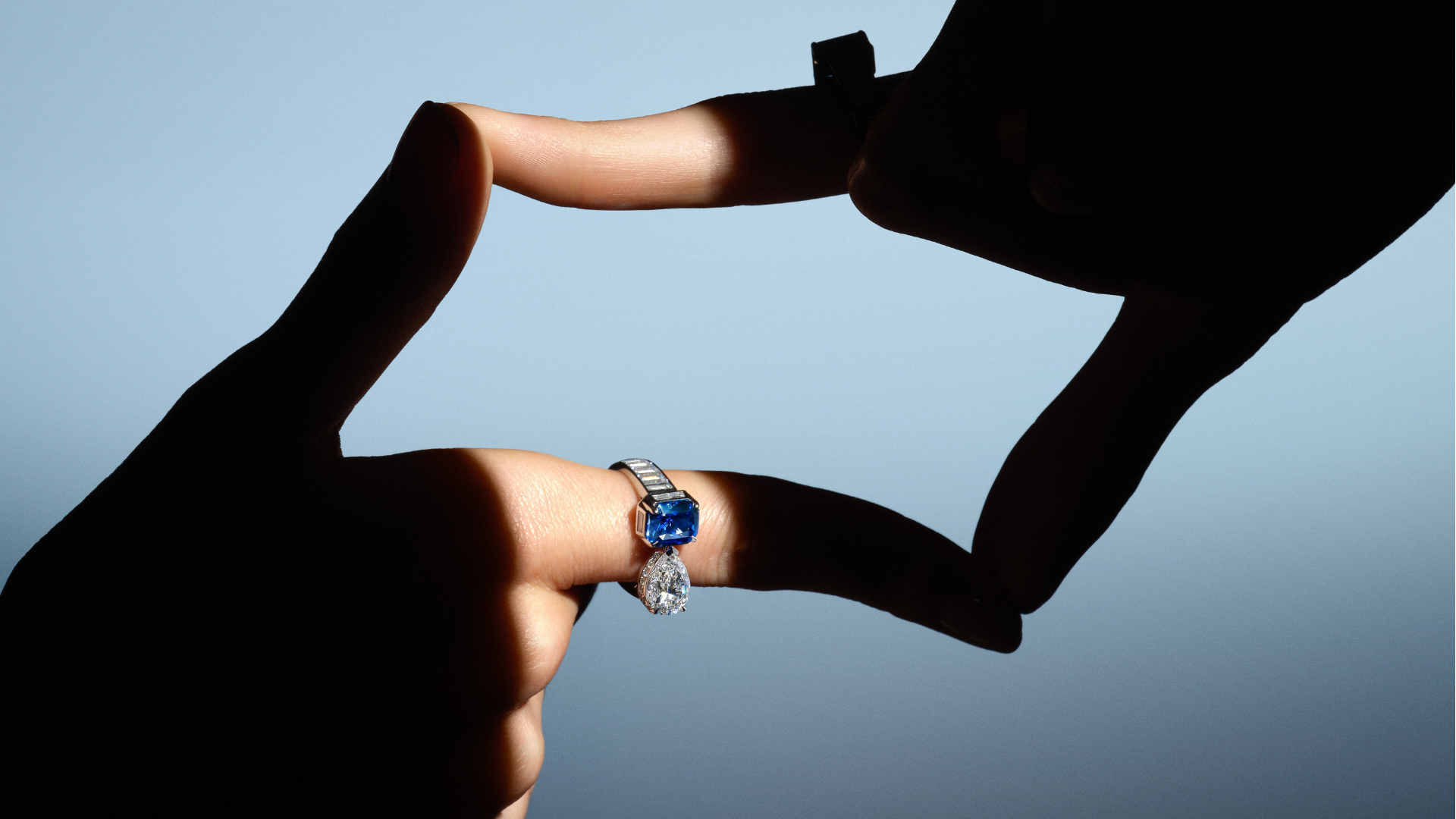2024-TOI-ET-MOI_handmodel_image_8_aRGB_crop