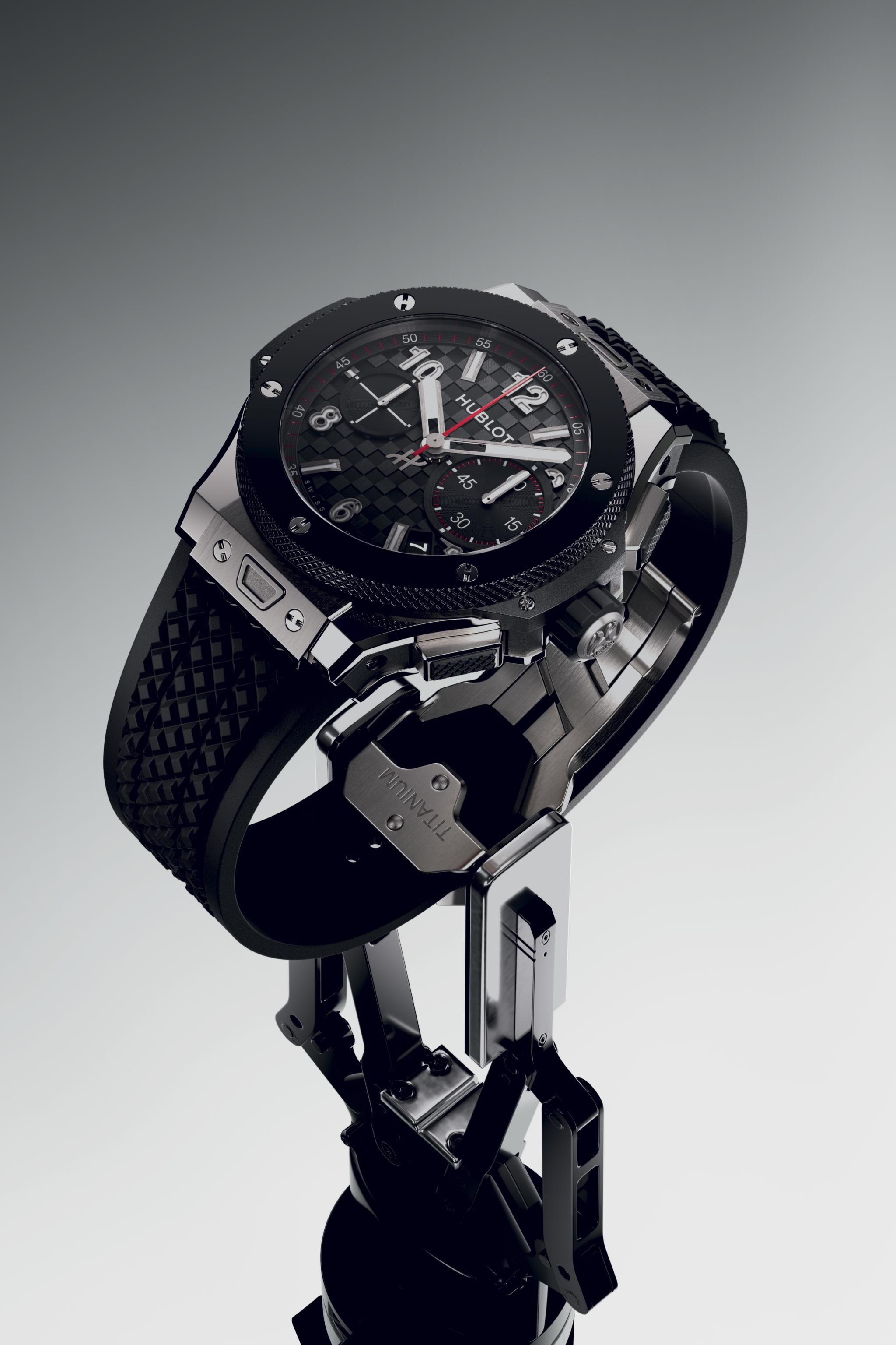 Big-Bang-20th-Anniversary-Titanium-Ceramic-43-mm-LS-3_rxclyb