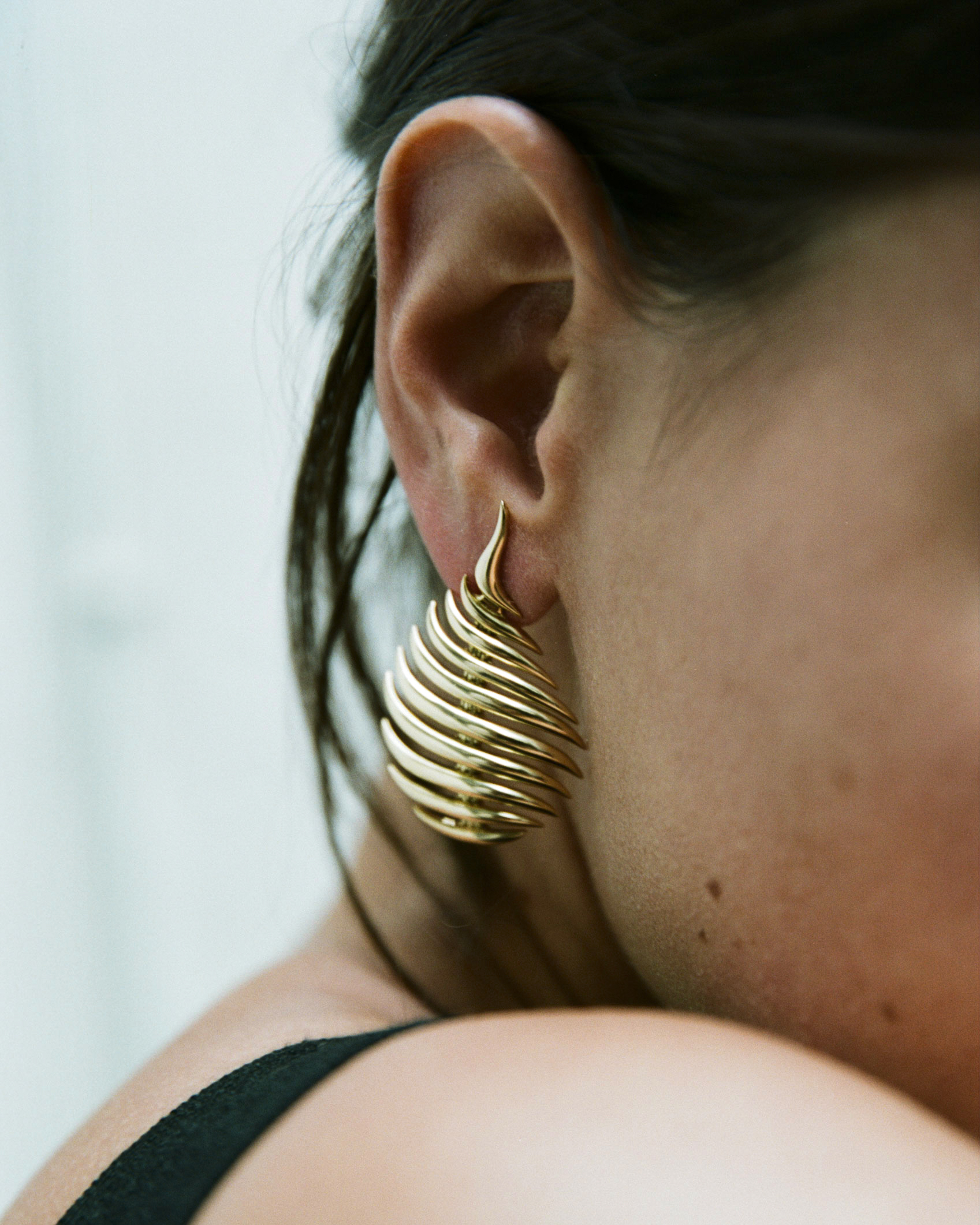 Fernando Jorge - Yellow gold earrings