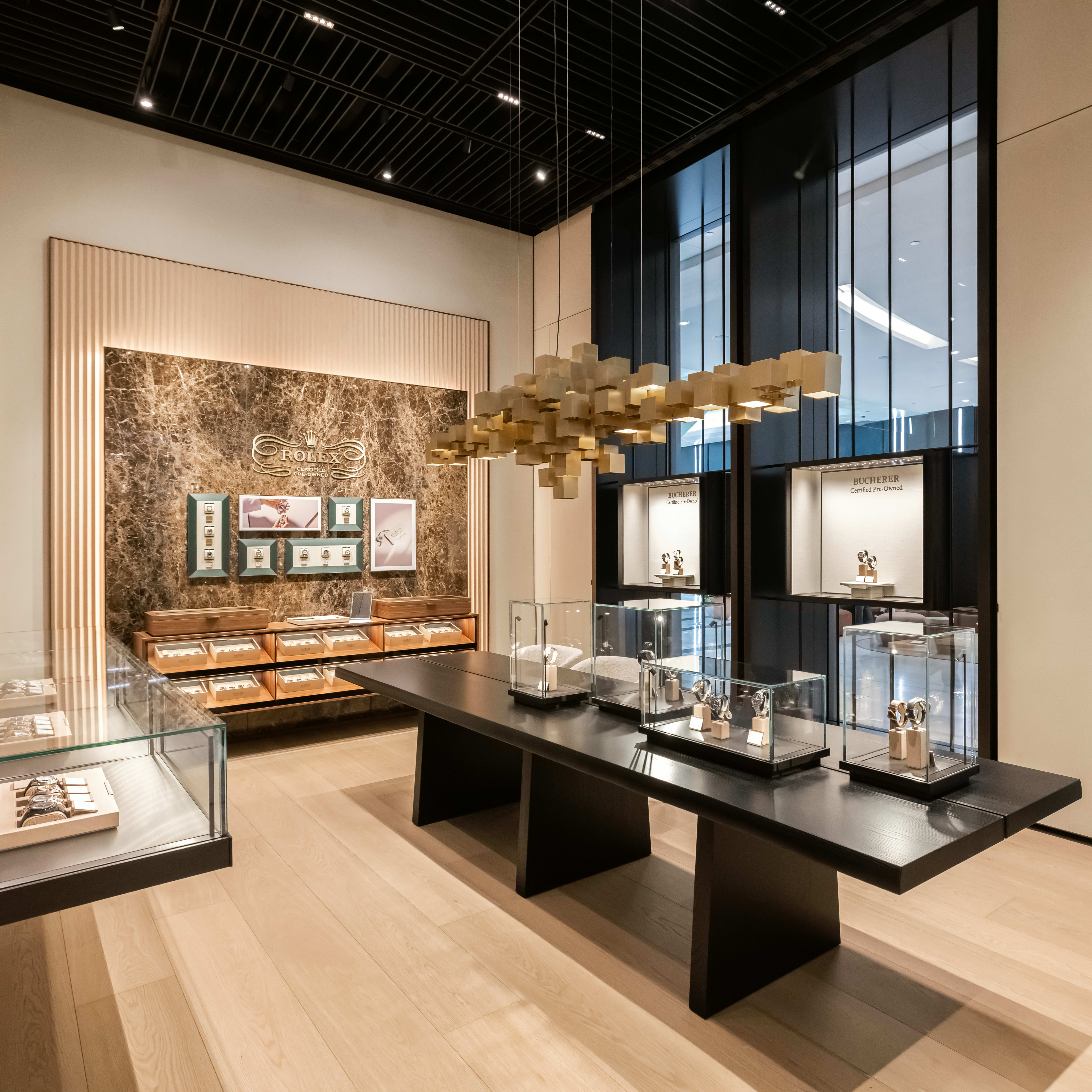 2025-London-Westfield-interior_image-12_8762a9_crop