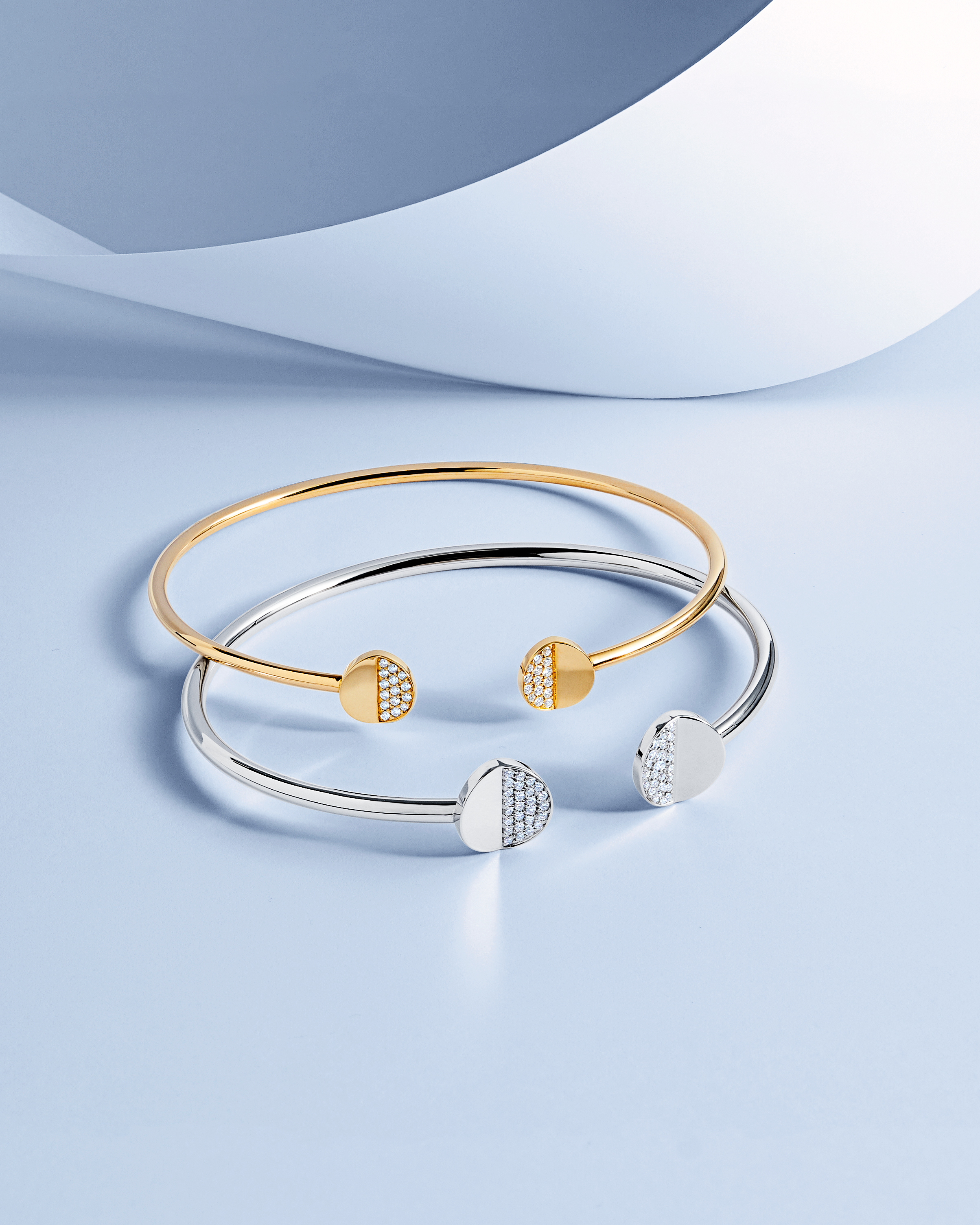 BFJ-commercial_bestseller_B-DIMENSION_image_1_V2_4x5