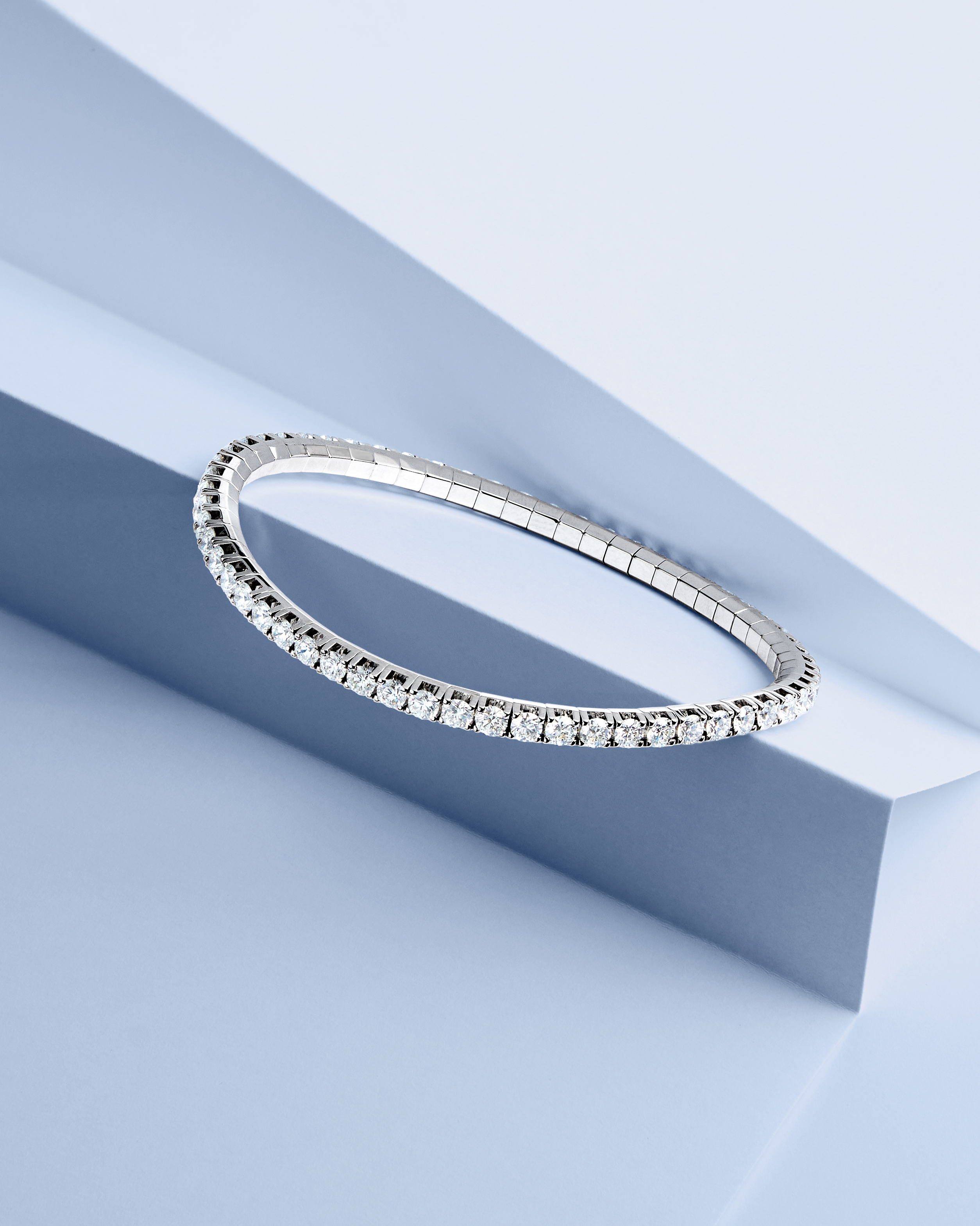 BFJ-commercial_bestseller_STRETCHIES-2025_image_2_4x5