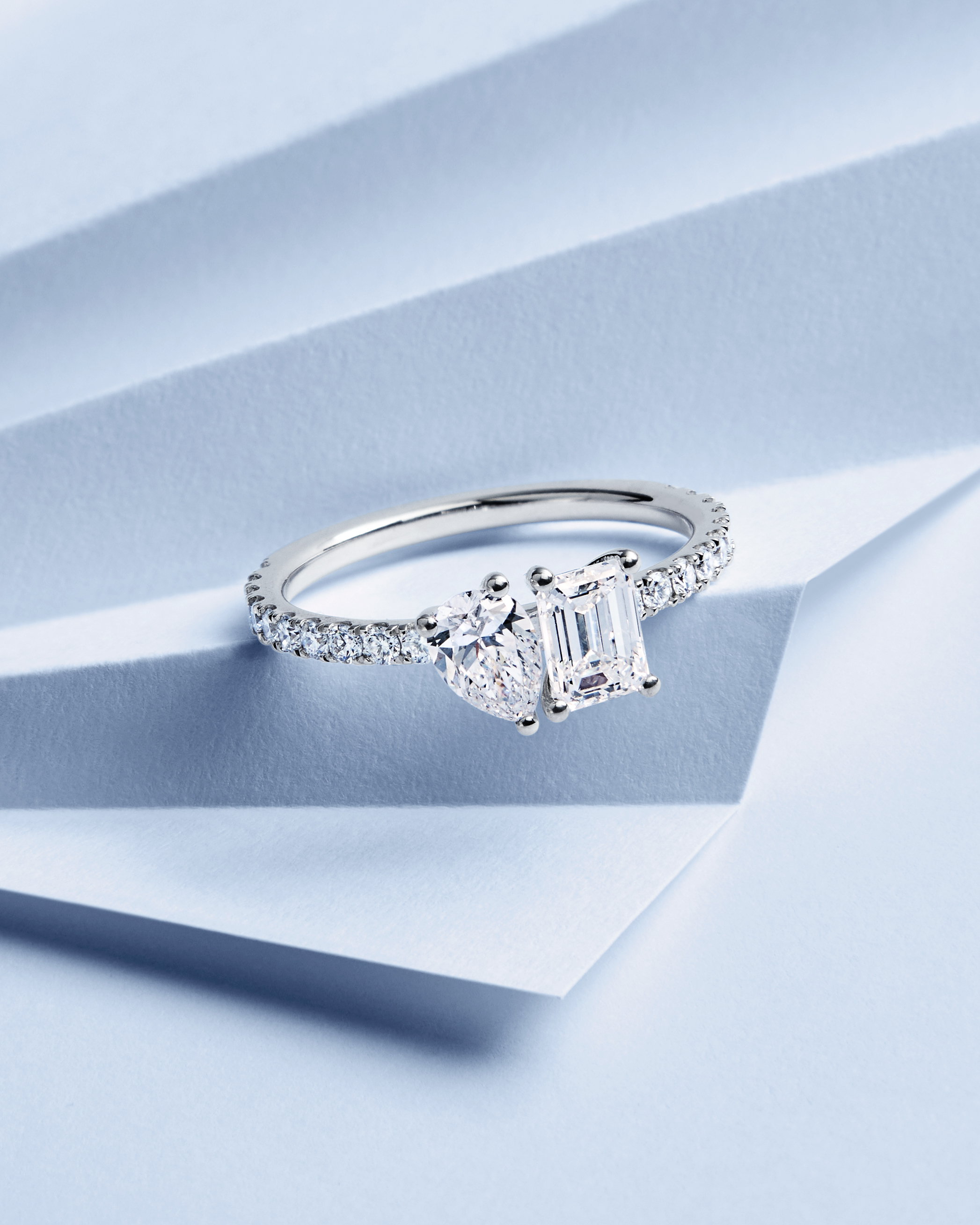 BFJ-commercial_bestseller_TOI-ET-MOI_image_1_4x5