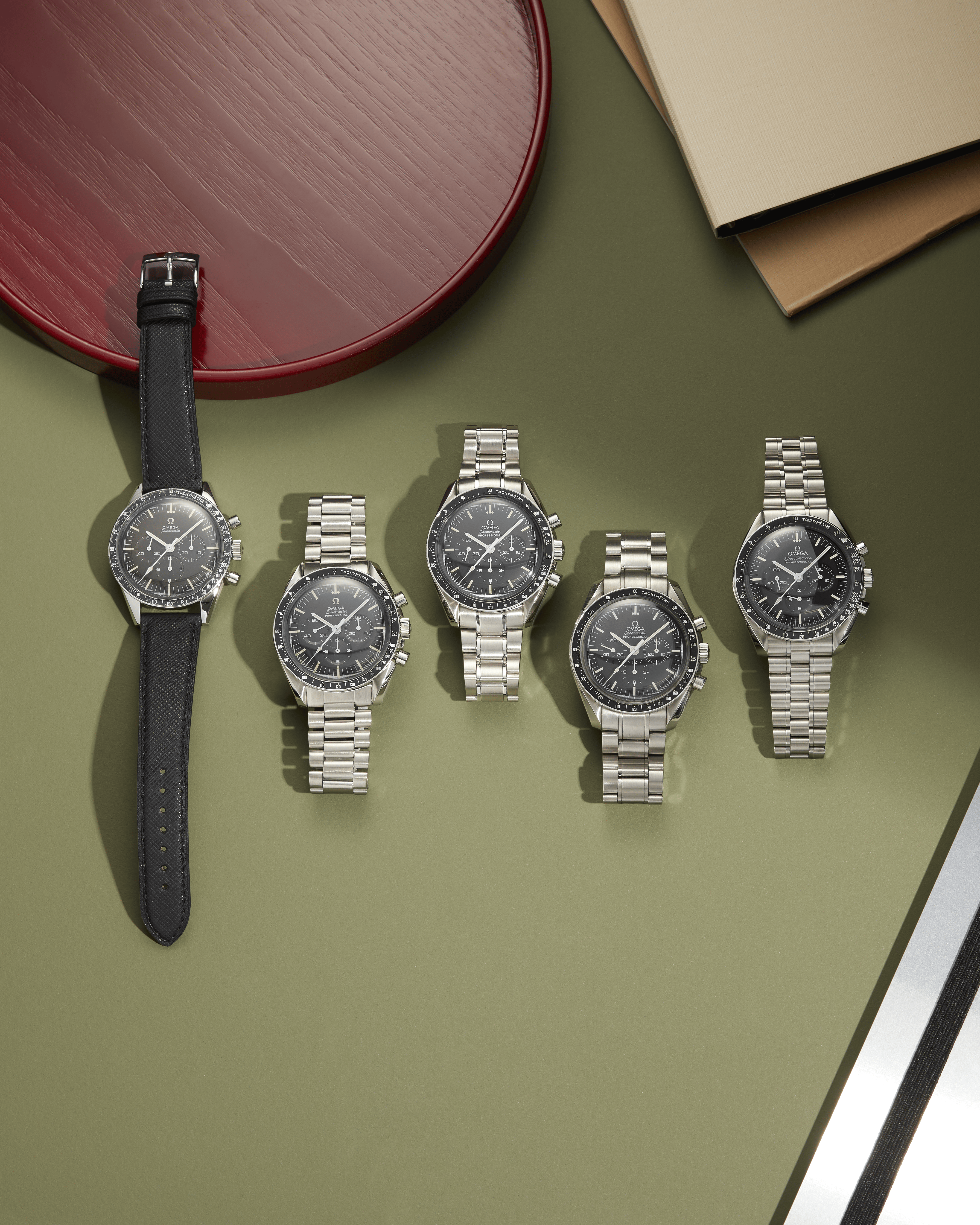 2025-CPO-TheEvolution-OmegSpeedmaster-4x5-StillLife-Group