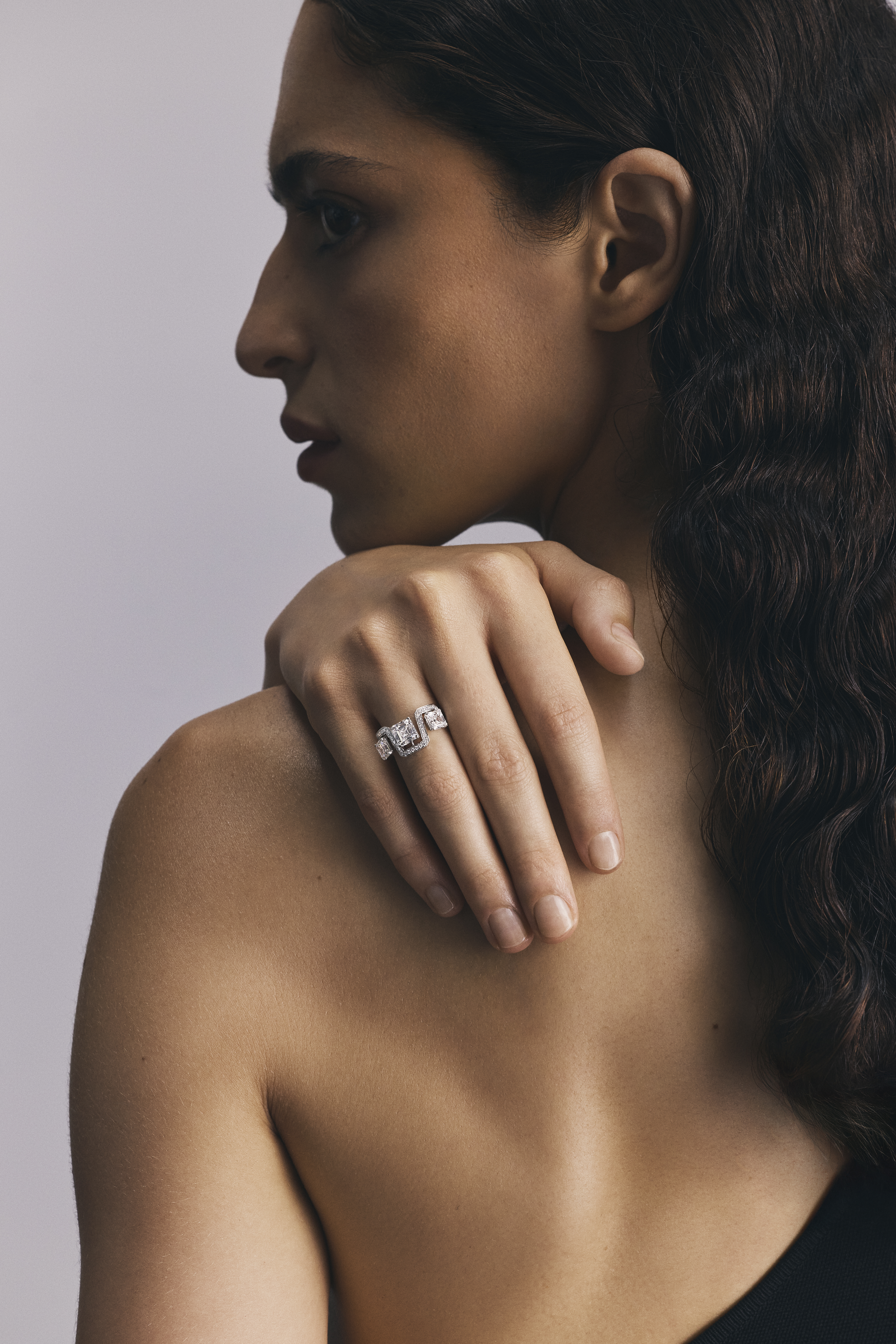 2025-Magazine-BFJ-2x3-model_image_4