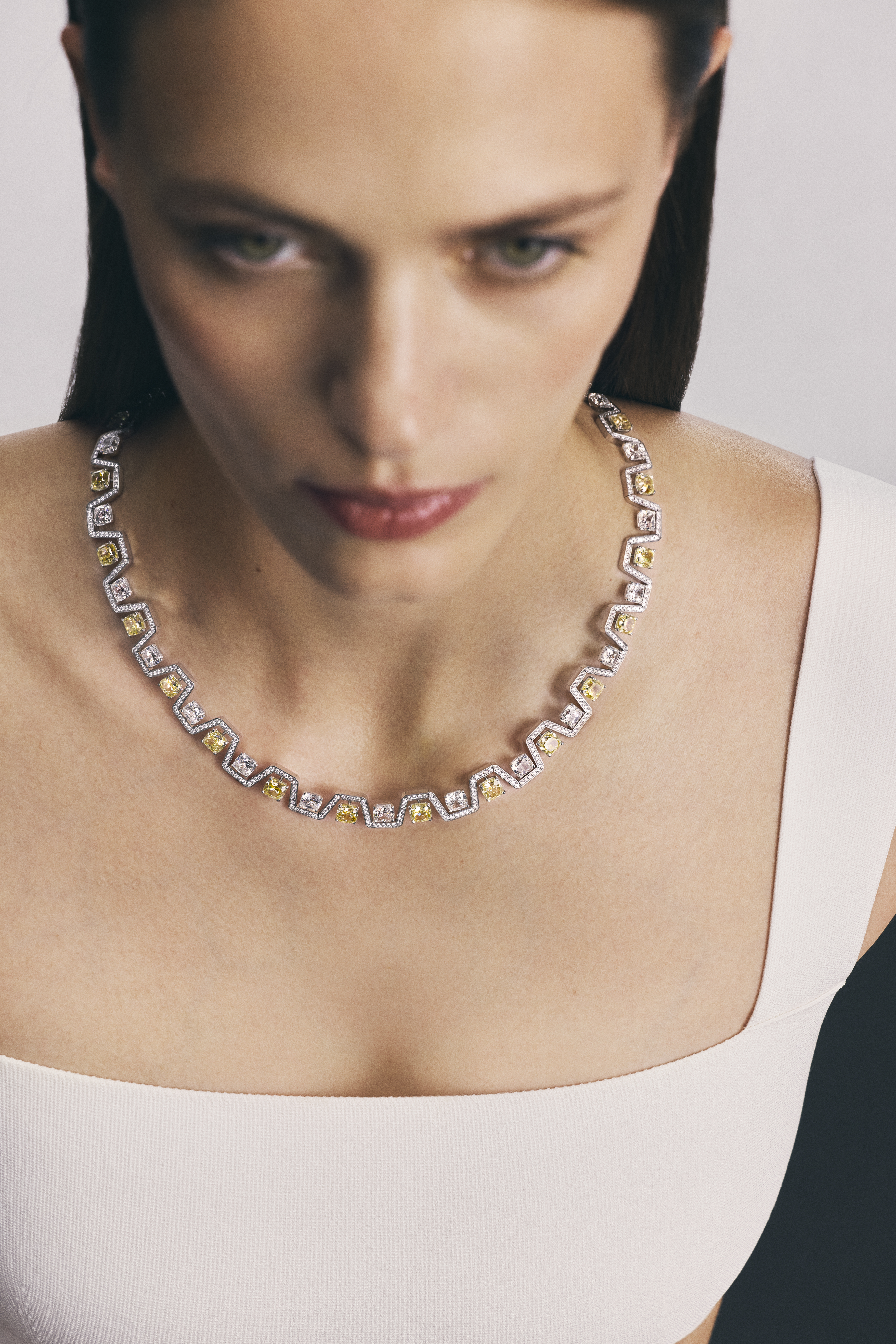 2025-Magazine-BFJ-2x3-model_image_1