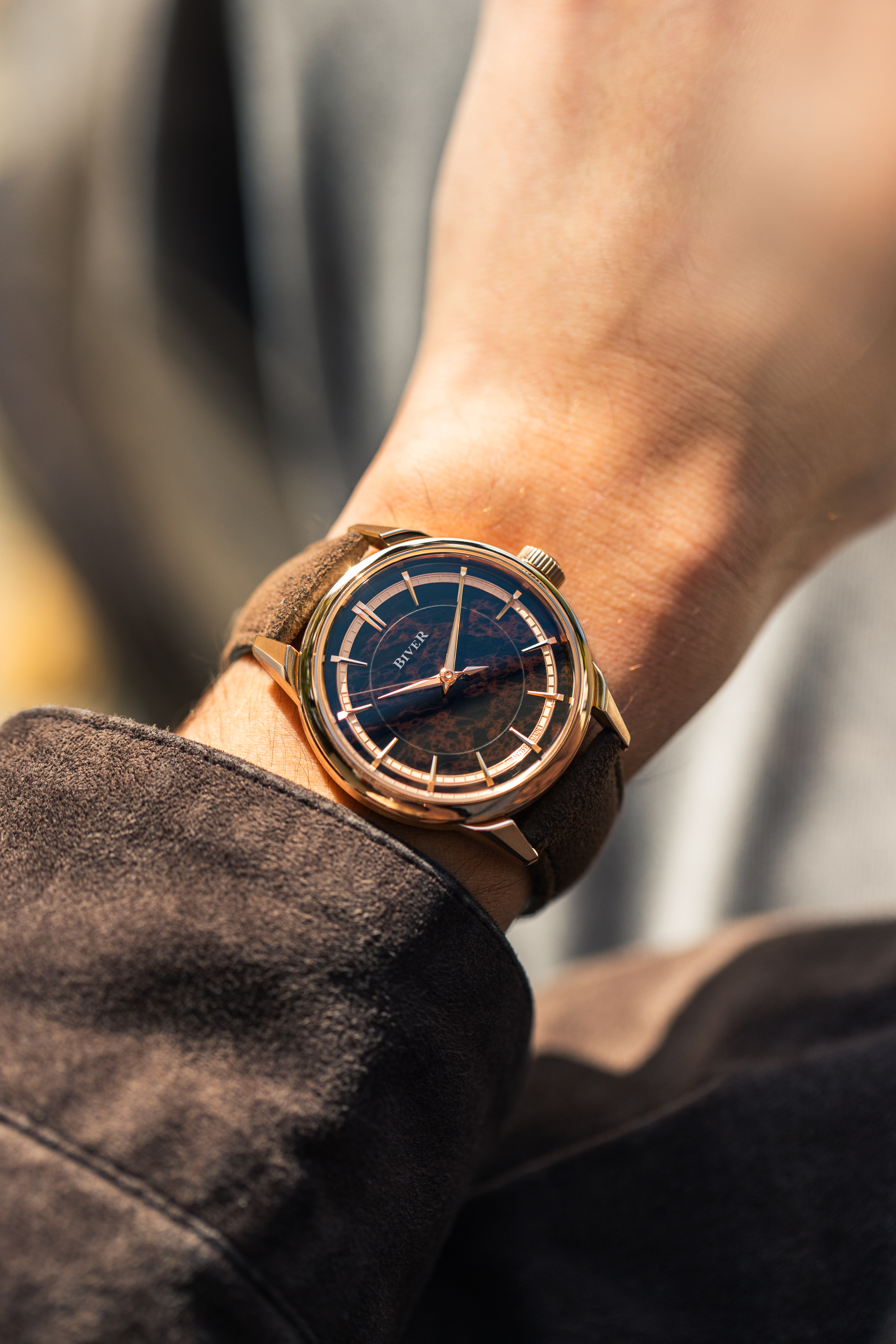 2025-Biver-Automatique-aRGB-9x16-wristshot2