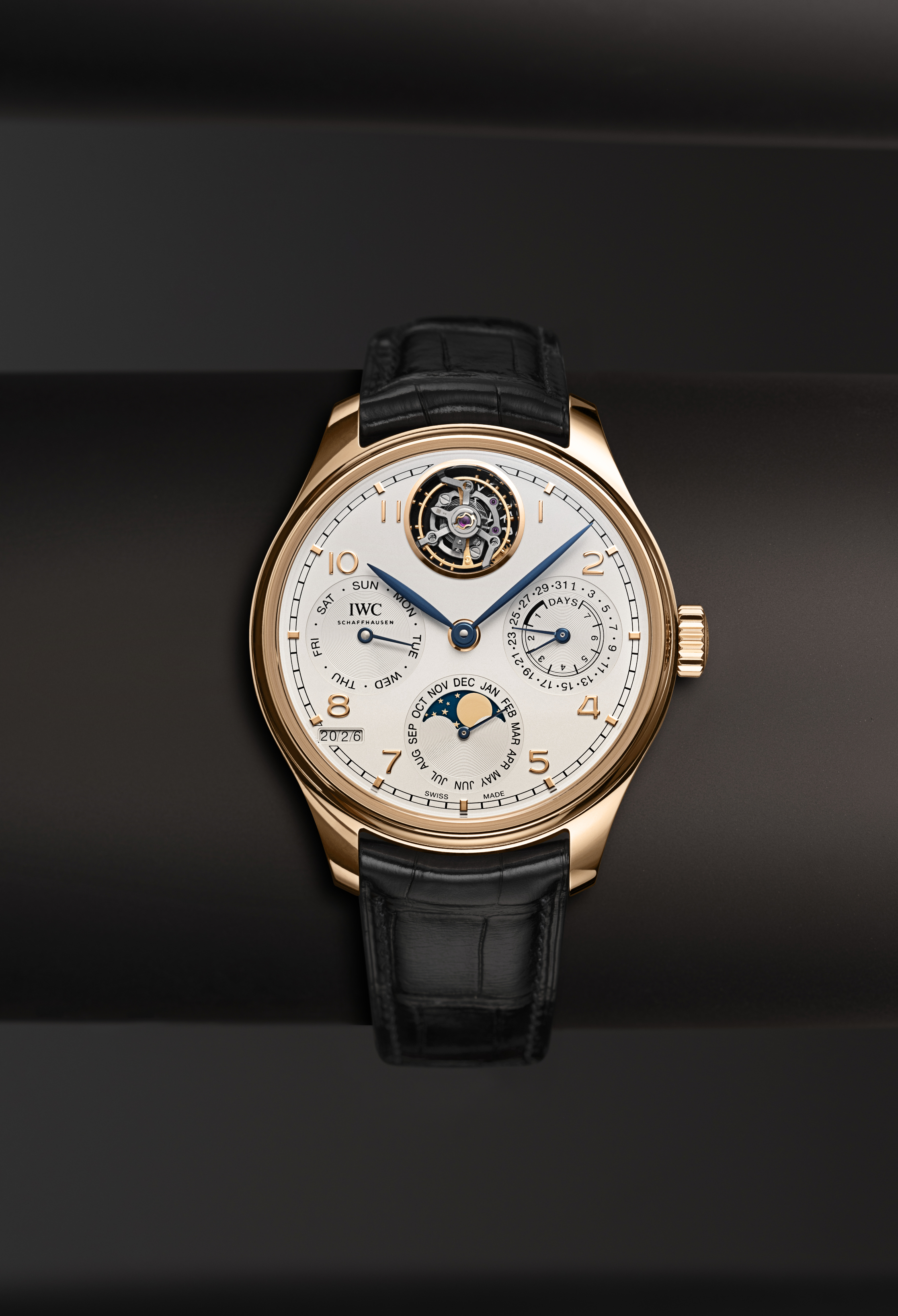 2026-Exclusives-IWC-aRGB-9x16-still_image_1