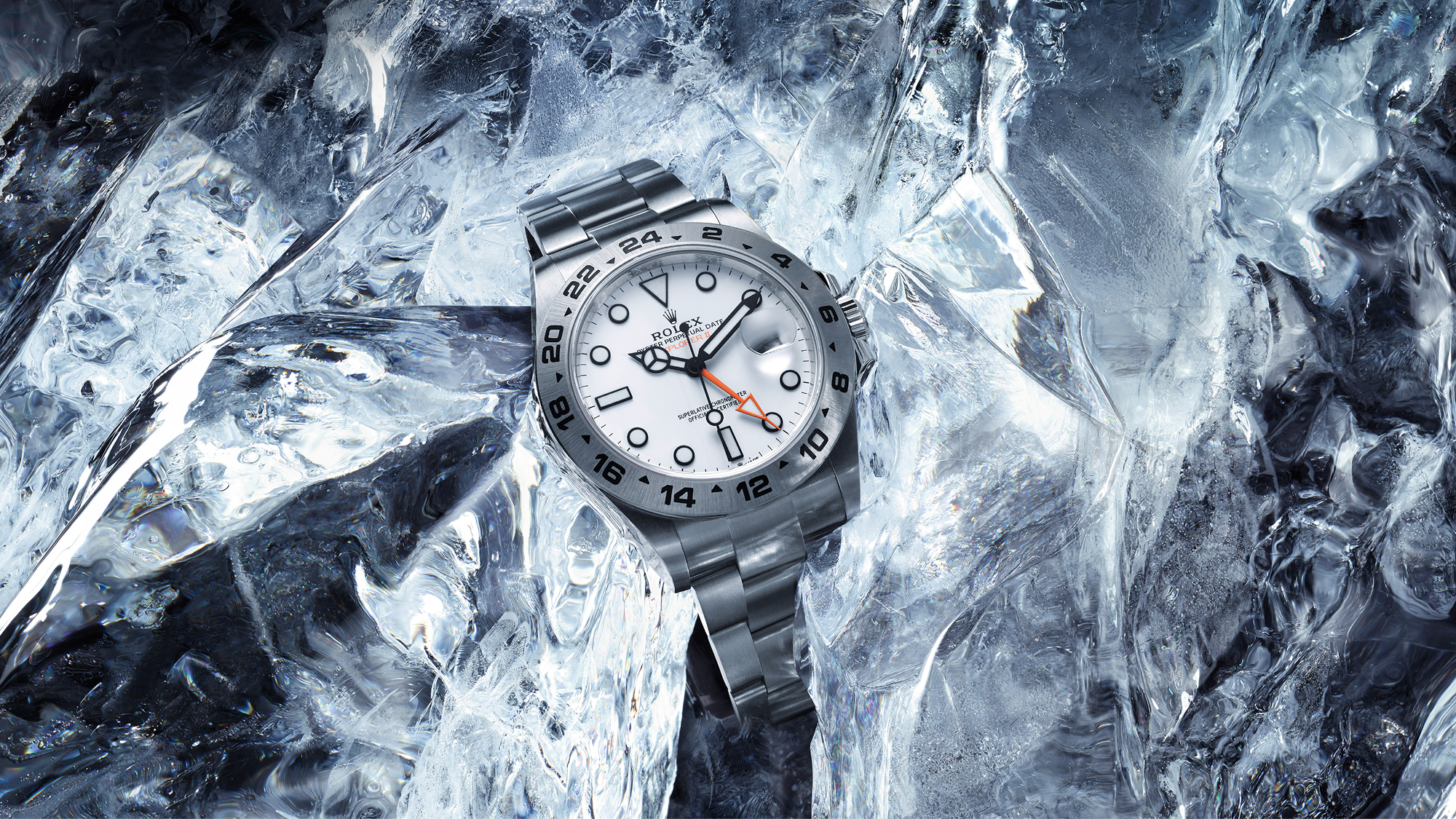 rolex-explorer-ii-ambiance-m226570-0001-landscape