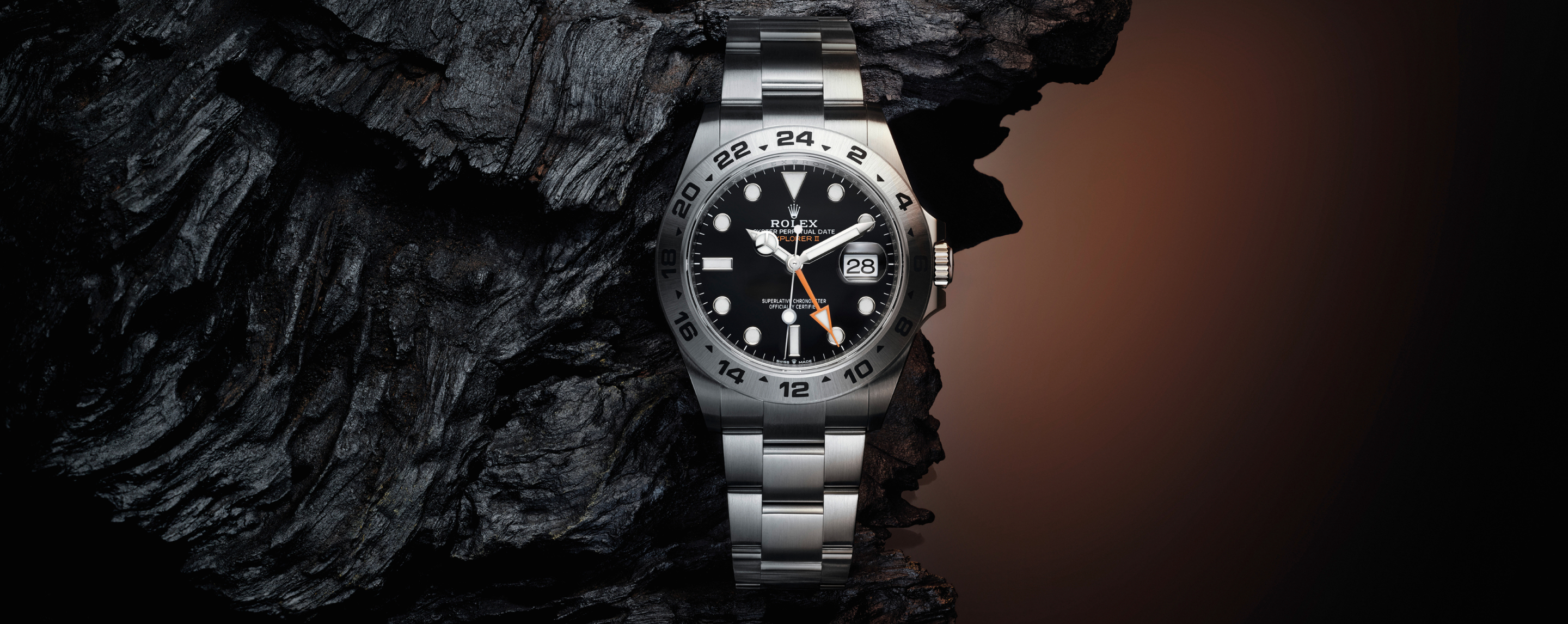 rolex-explorer-ii-beauty-shot-m226570-0002-landscape