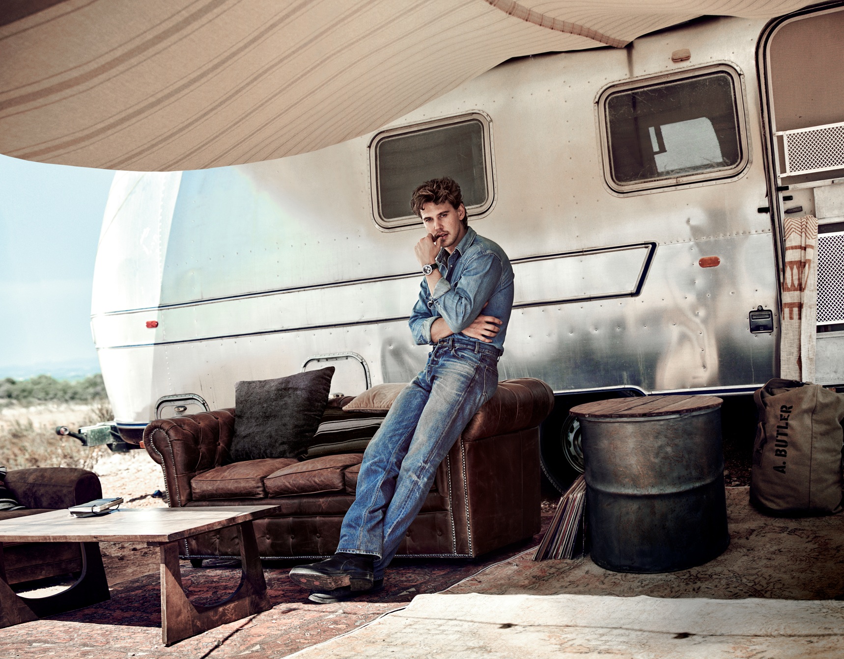 KV_2024_08_07_MATTHEW_BROOKES_AUSTIN_BUTLER_BREITLING_SHOT_05_0676-3-Navitimer_COLOR_RVB_small_wbhtbq