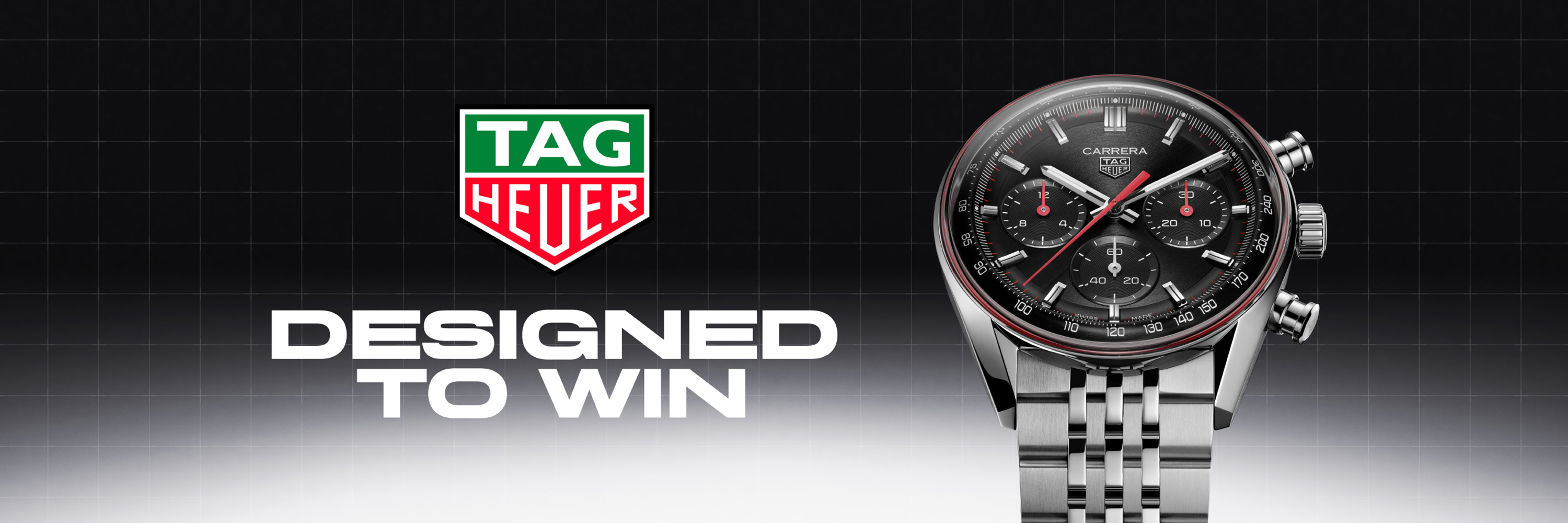 TAG Heuer Aquaracer in dark blue against an underwater backdrop